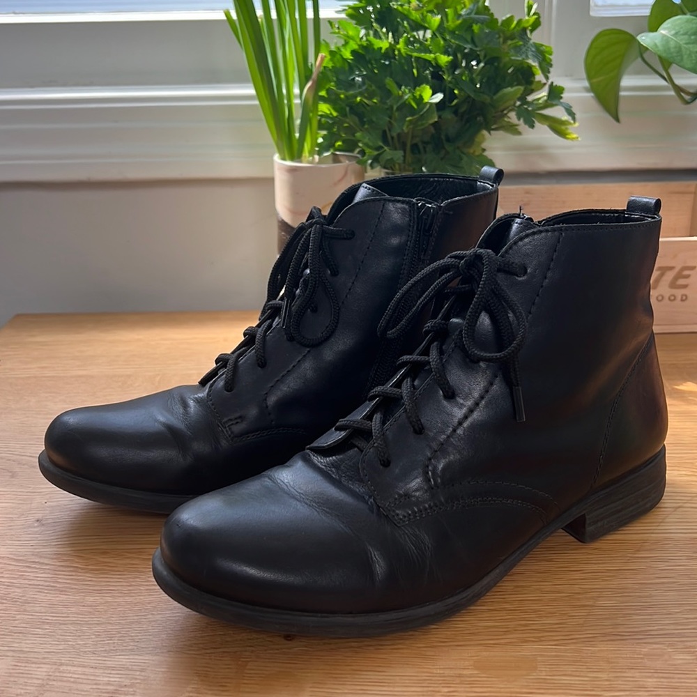 Black leather booties lace up